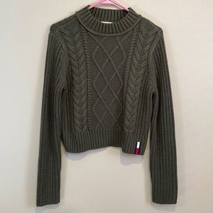 cropped creen sweater